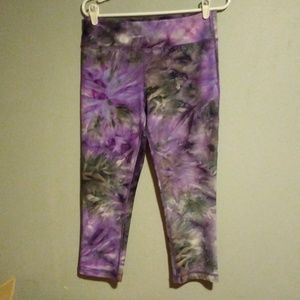3/$20 Vogo crop yoga capris